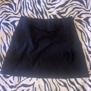 Cute black skirt